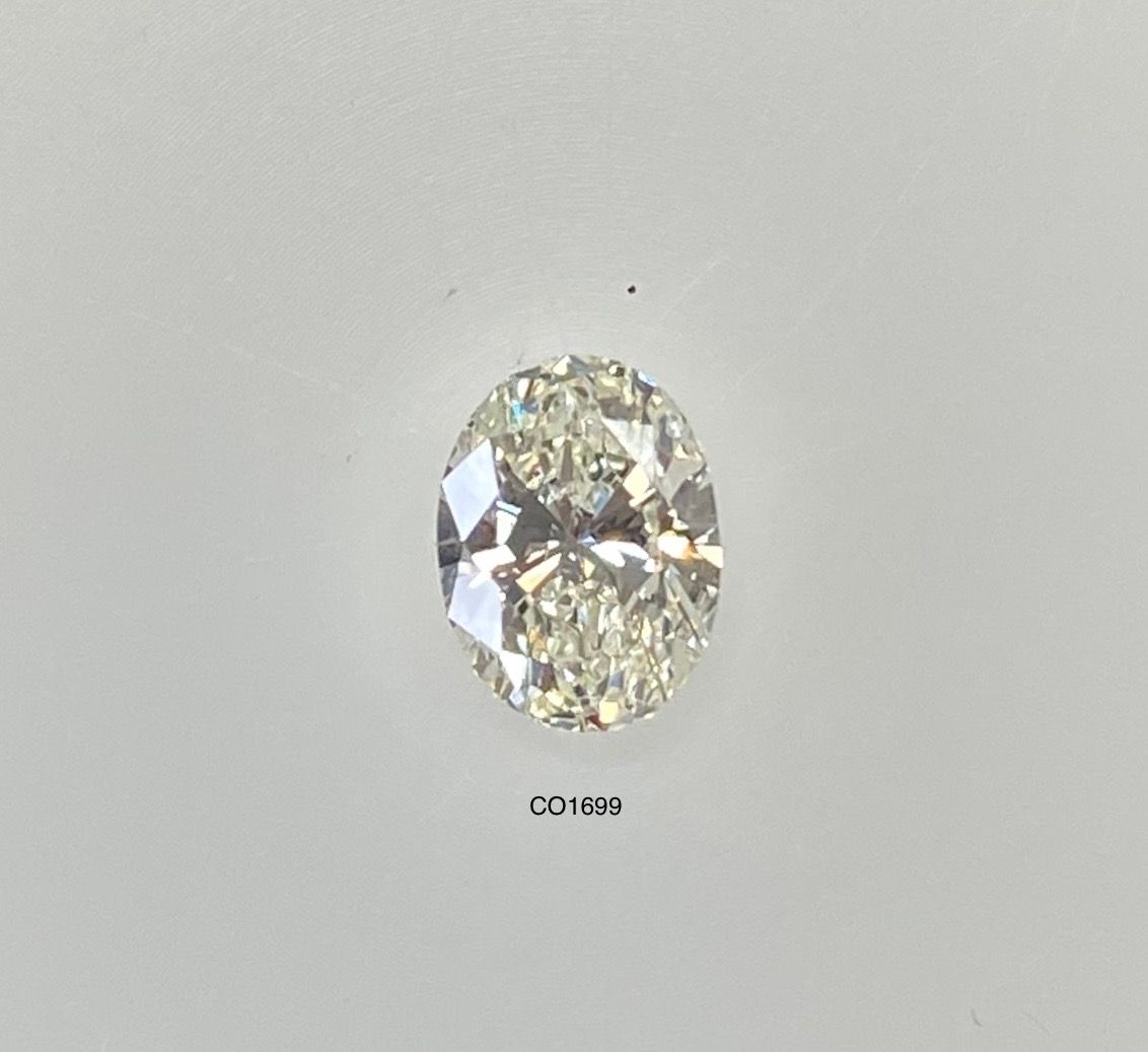 0.53ct Oval diamond