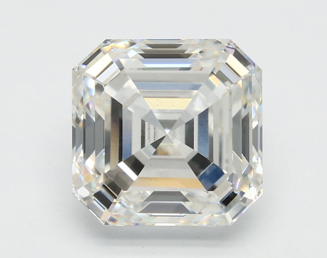 3.13 ct Square Emerald diamond