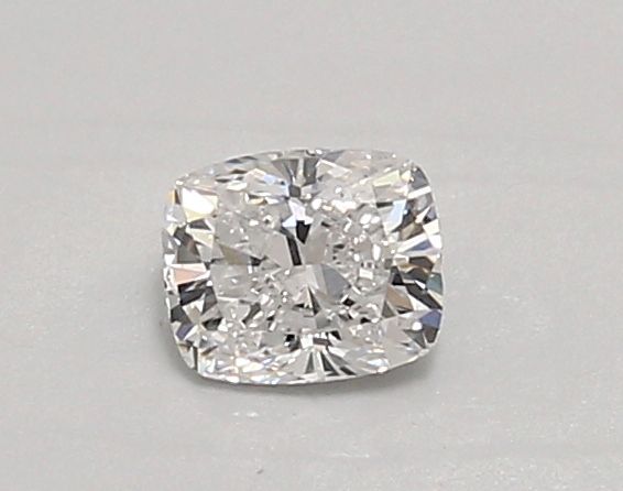 0.45 ct lab-grown Cushion modified Diamond