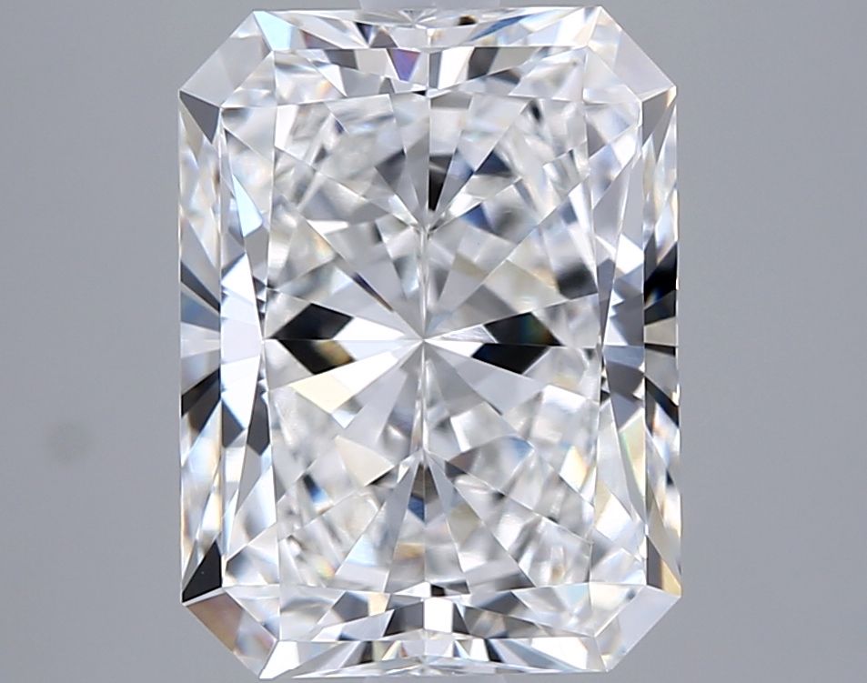 3.04 ct. radiant Lab Grown Diamond front image
