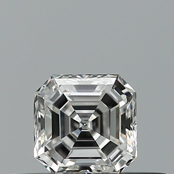 0.3 ct Square emerald Diamond