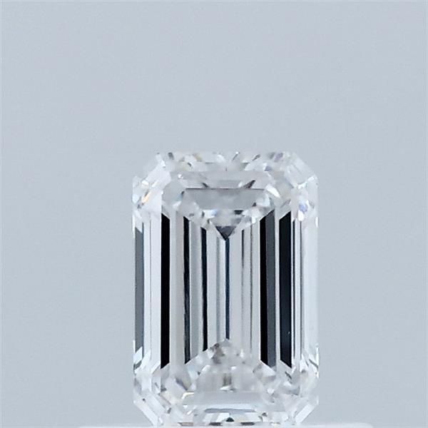 0.51 ct lab-grown Emerald Diamond