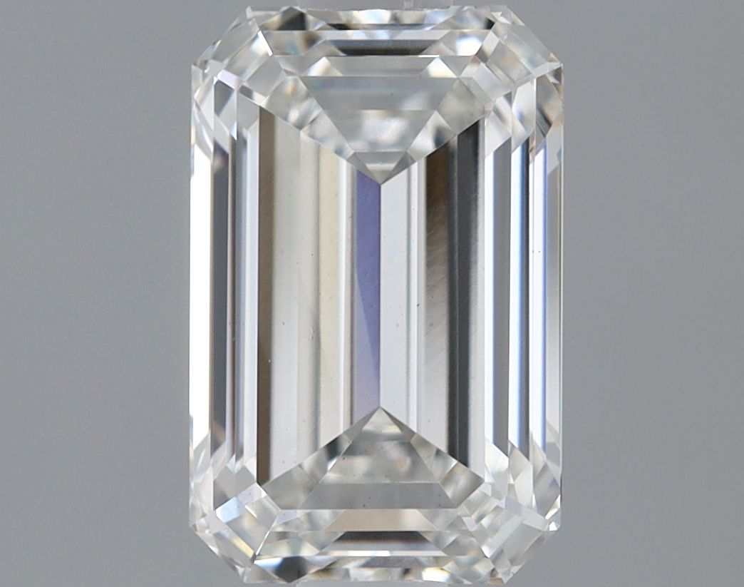 1.34 ct. emerald Lab Grown Diamond front image