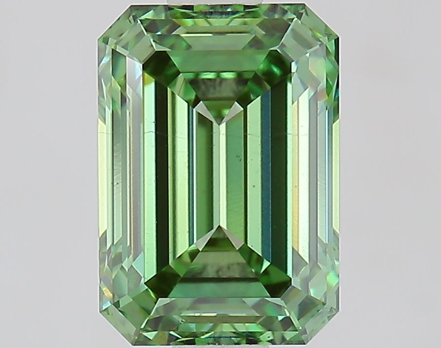 1.77 ct Emerald diamond