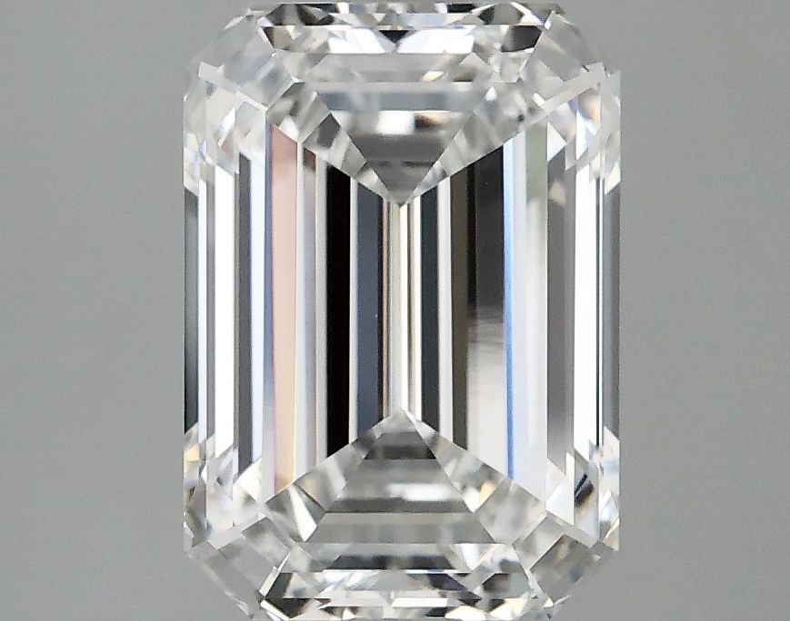 3.11 ct. emerald Lab Grown Diamond front image