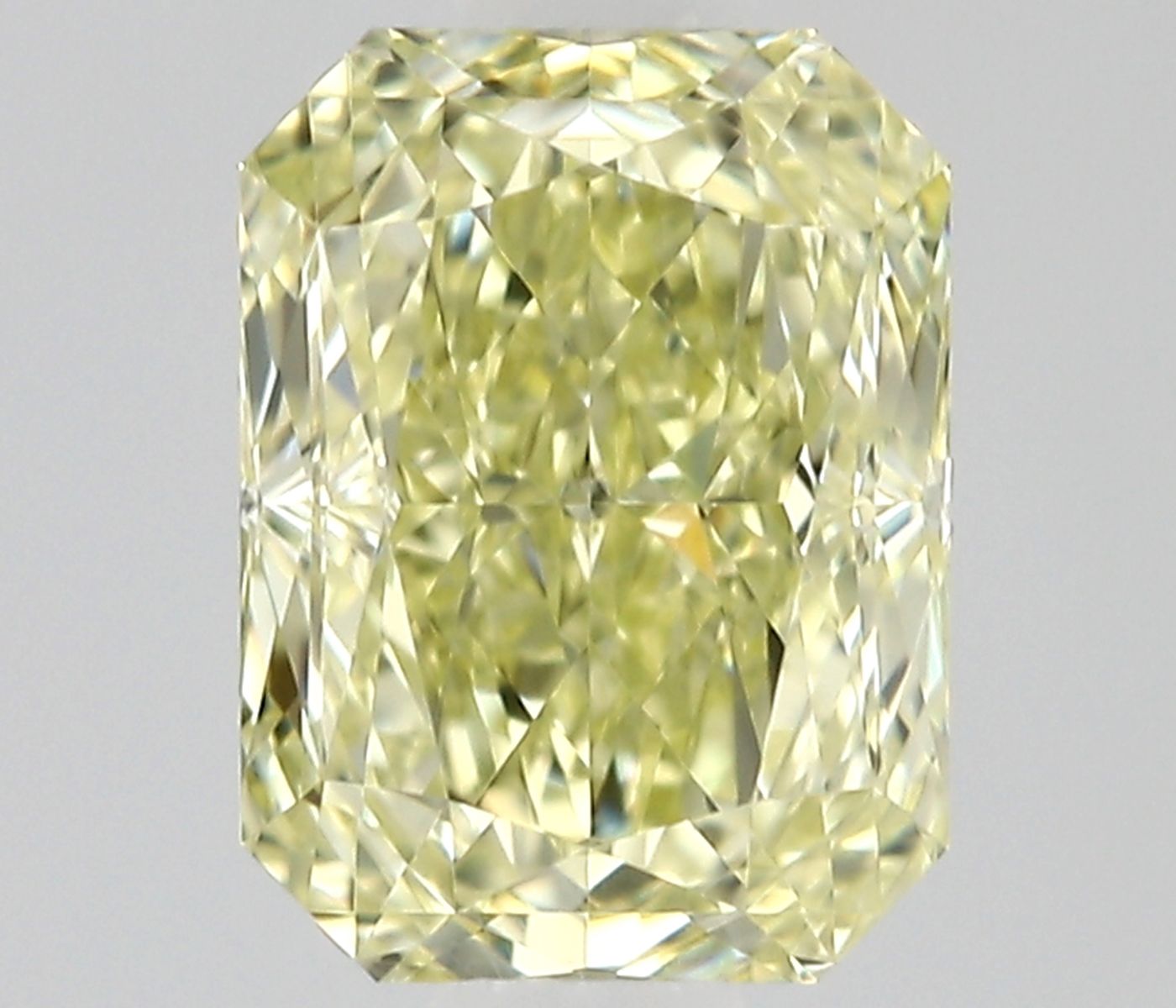 0.65 ct Radiant diamond