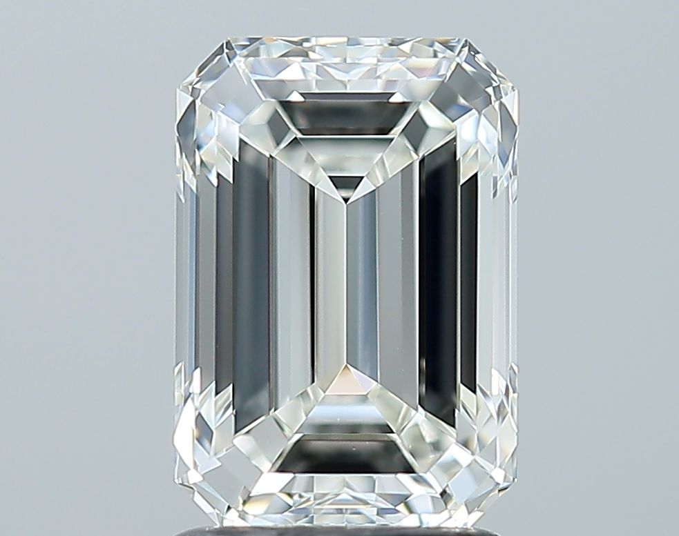 2.01 ct Emerald diamond