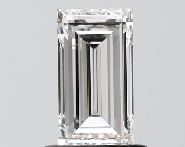 1.01 ct Baguette diamond