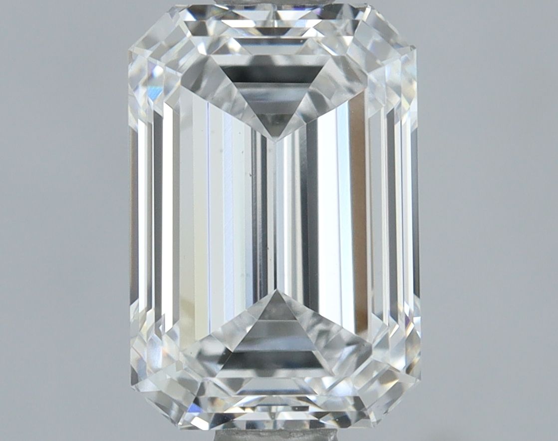 1.33 ct. emerald Lab Grown Diamond front image