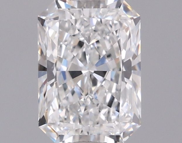 1.05 ct lab-grown Radiant Diamond
