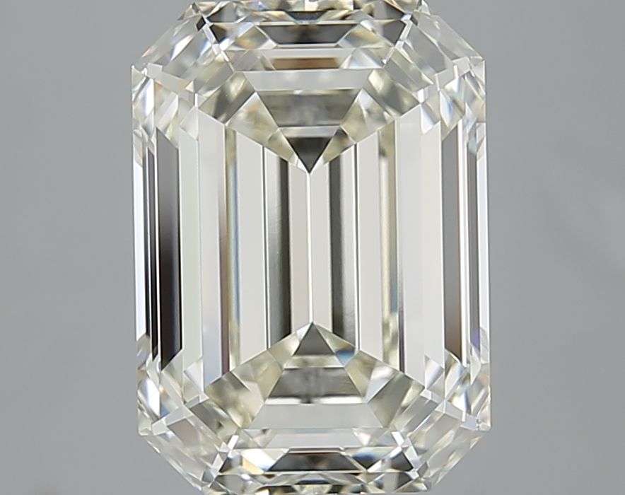 5.02ct Emerald diamond