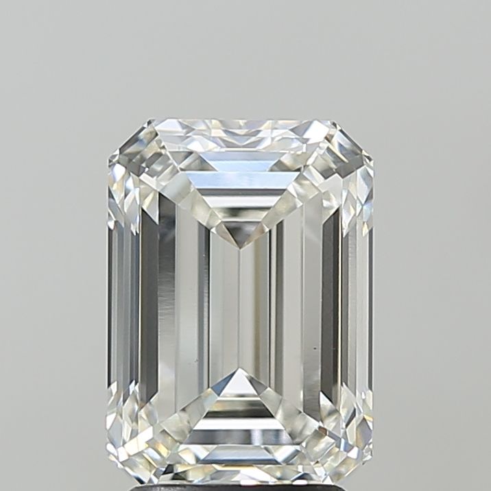 3.09 ct Emerald diamond