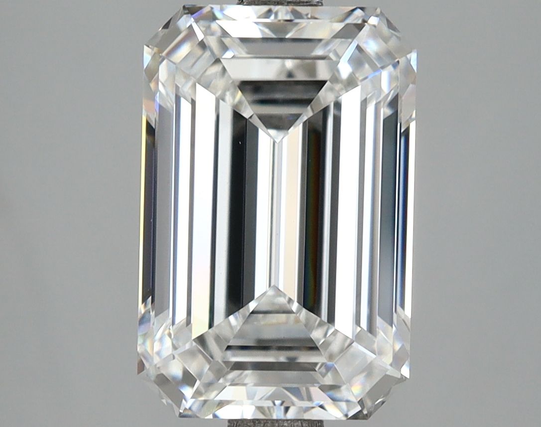 4.04 ct. emerald Lab Grown Diamond front image