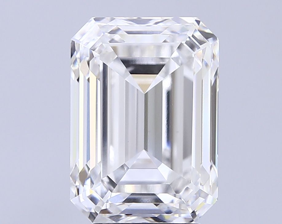 5.58 ct. emerald Lab Grown Diamond front image
