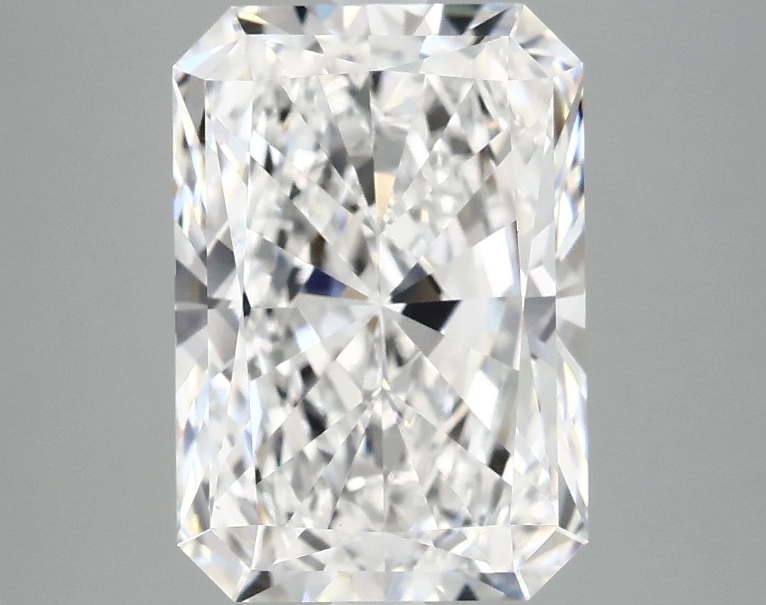 4.90 ct. radiant Lab Grown Diamond front image