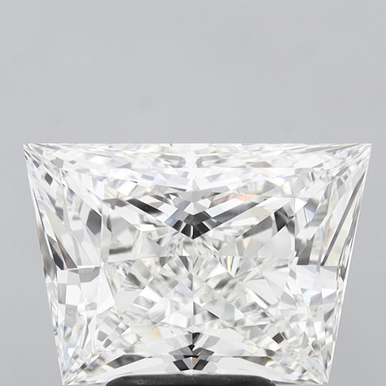4.03 ct lab-grown Trapezoid Diamond