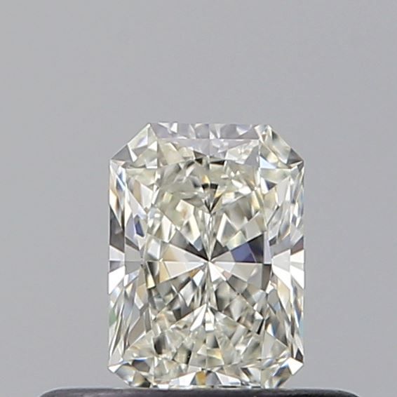 0.30ct Radiant diamond