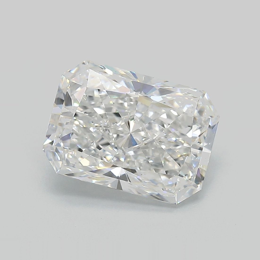4.52 ct. radiant Lab Grown Diamond front image