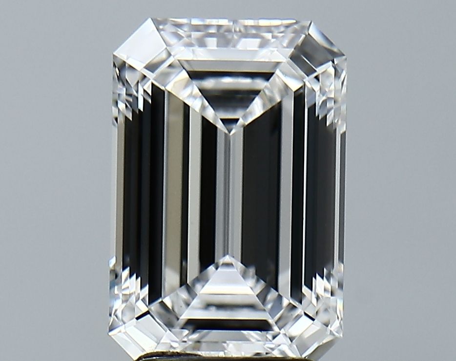 3.14 ct. emerald Lab Grown Diamond front image