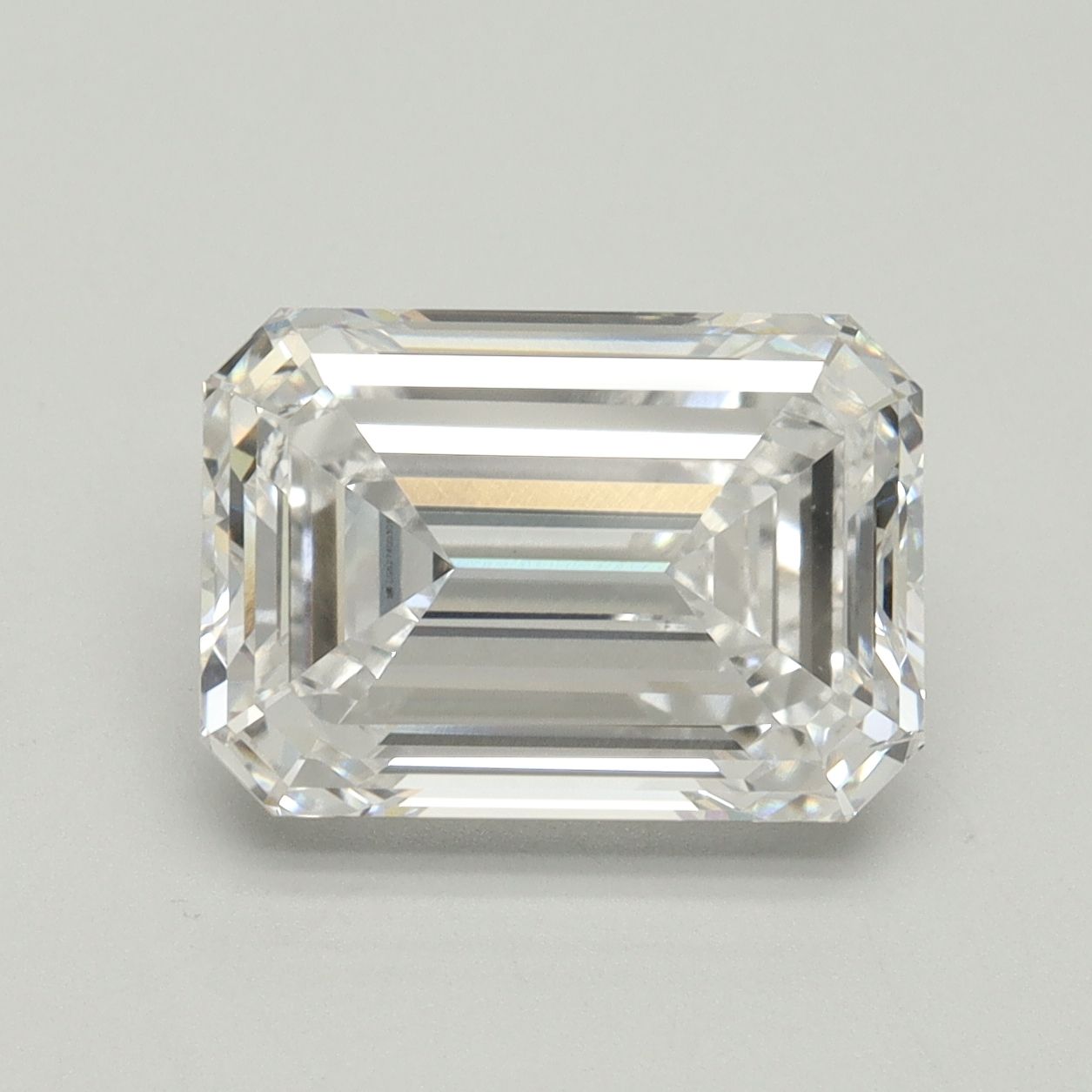 4.53 ct. emerald Lab Grown Diamond front image