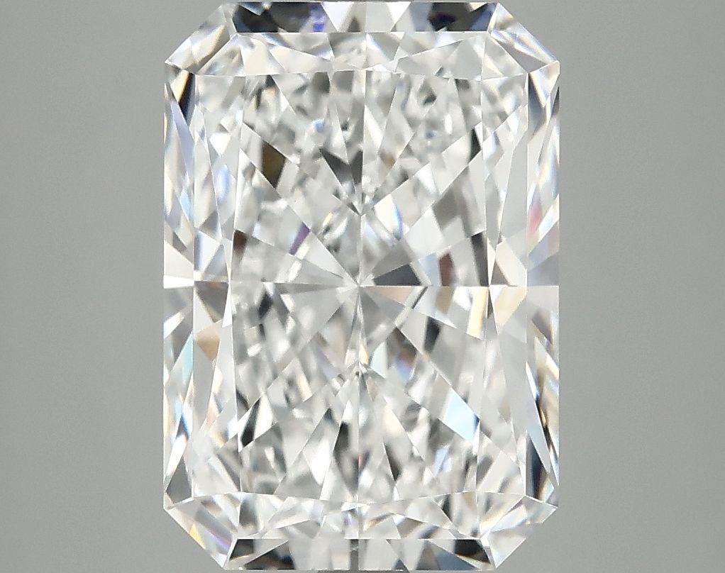 4.89 ct. radiant Lab Grown Diamond front image