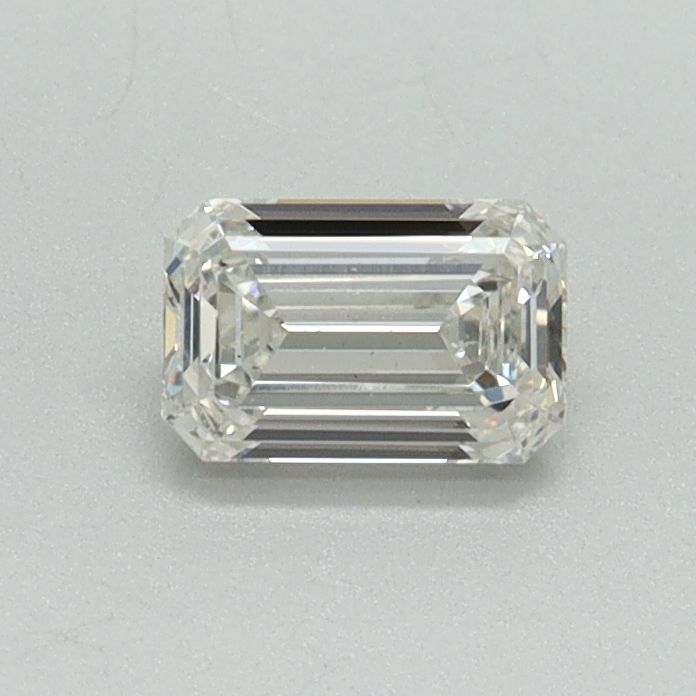 0.45 ct Emerald diamond
