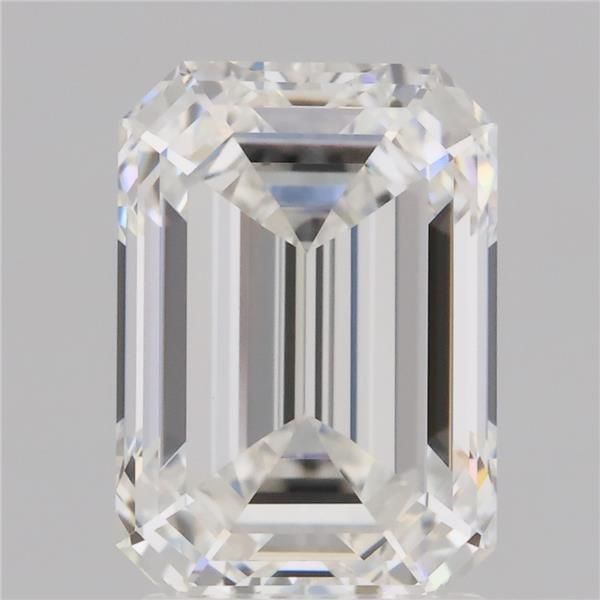 2.61 ct Emerald diamond