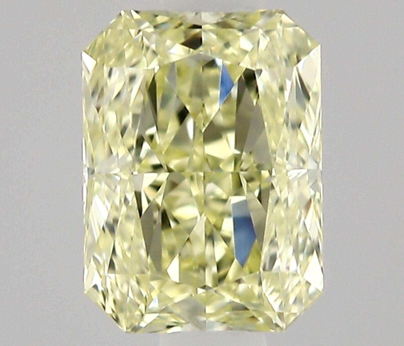 Diament 0.33 ct Fancy Light Yellow/VS1