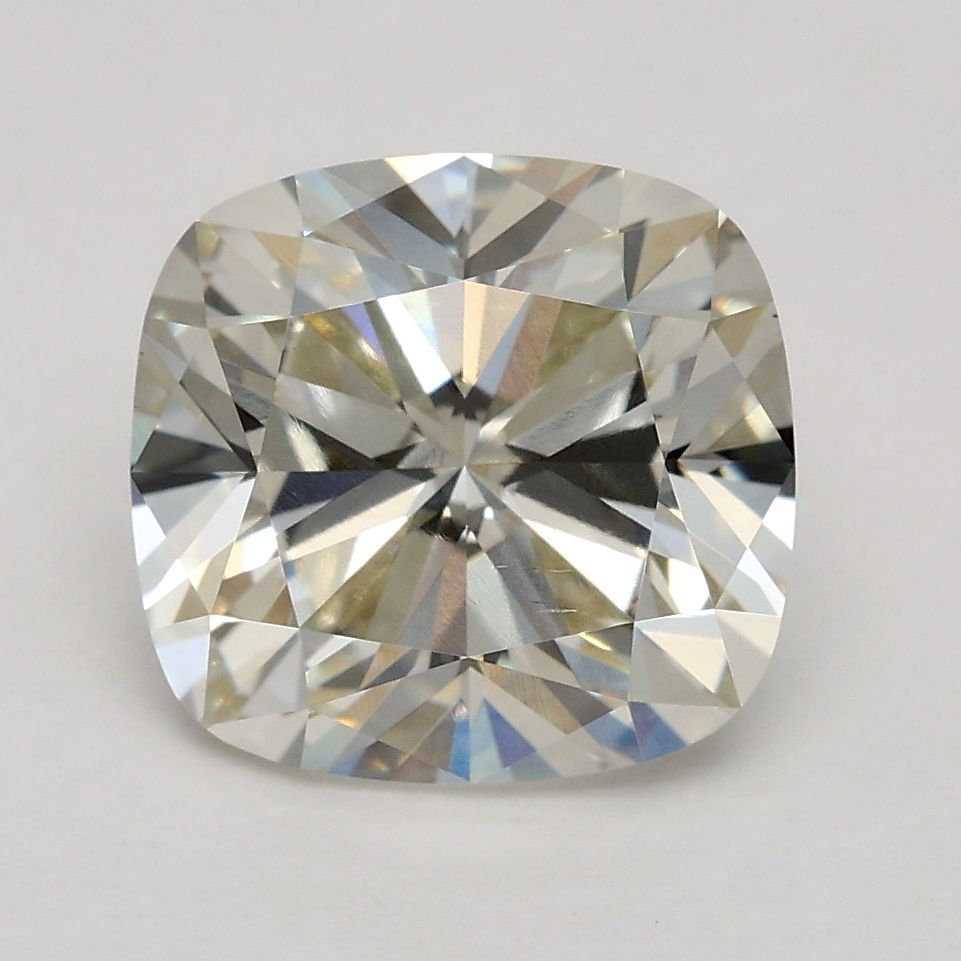 2.01 ct Cushion Brilliant diamond