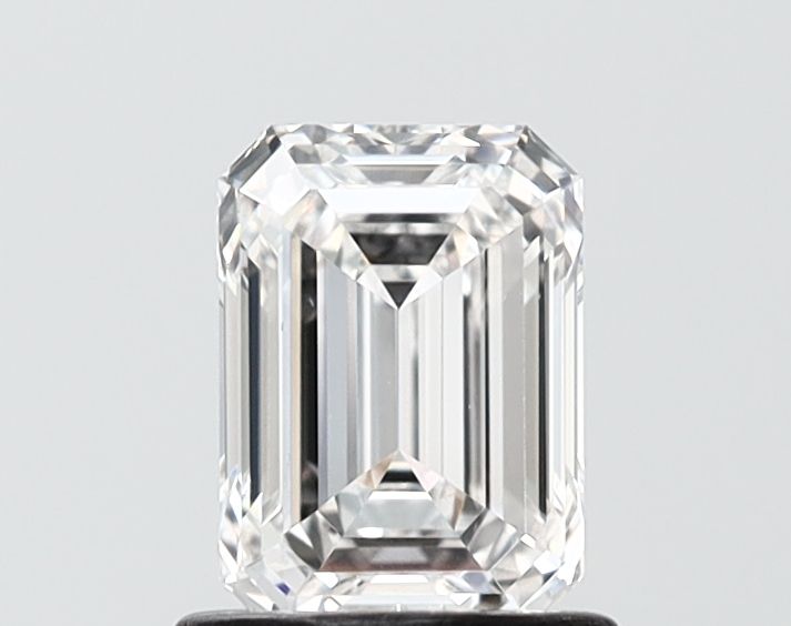 1.02 ct. emerald Lab Grown Diamond front image