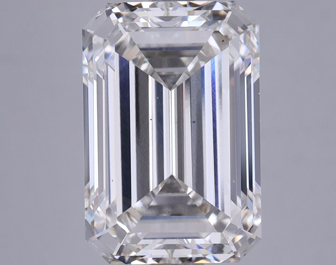 4.91 ct. emerald Lab Grown Diamond front image