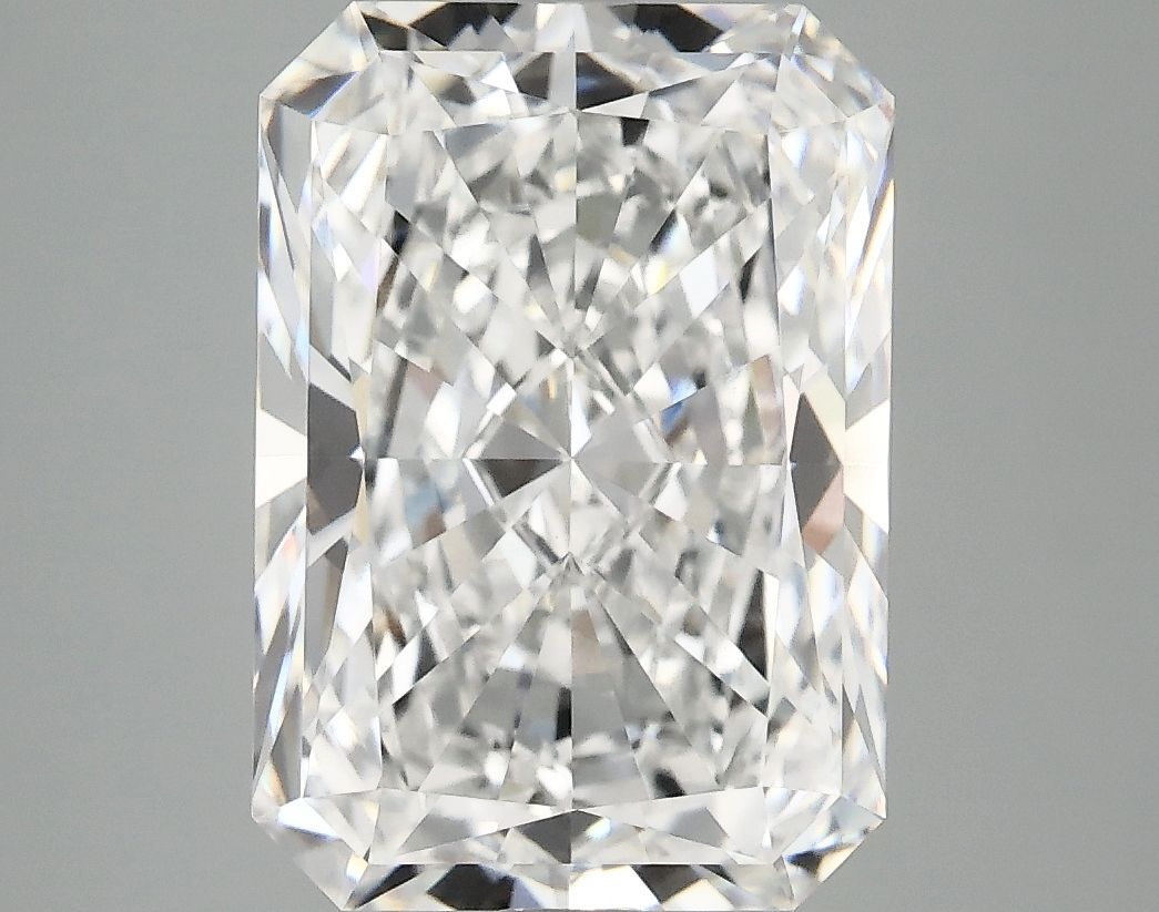 4.86 ct. radiant Lab Grown Diamond front image