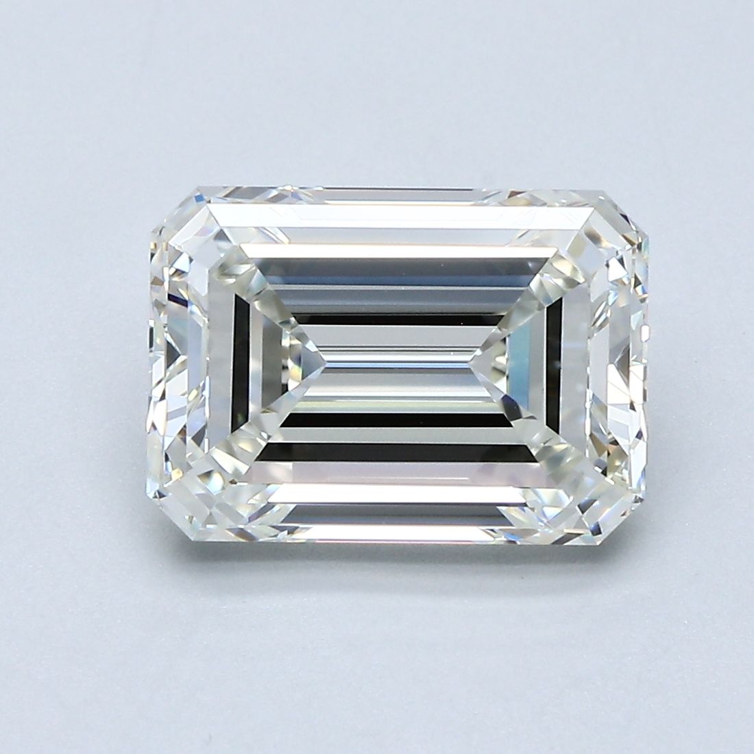 3.52 ct Emerald diamond