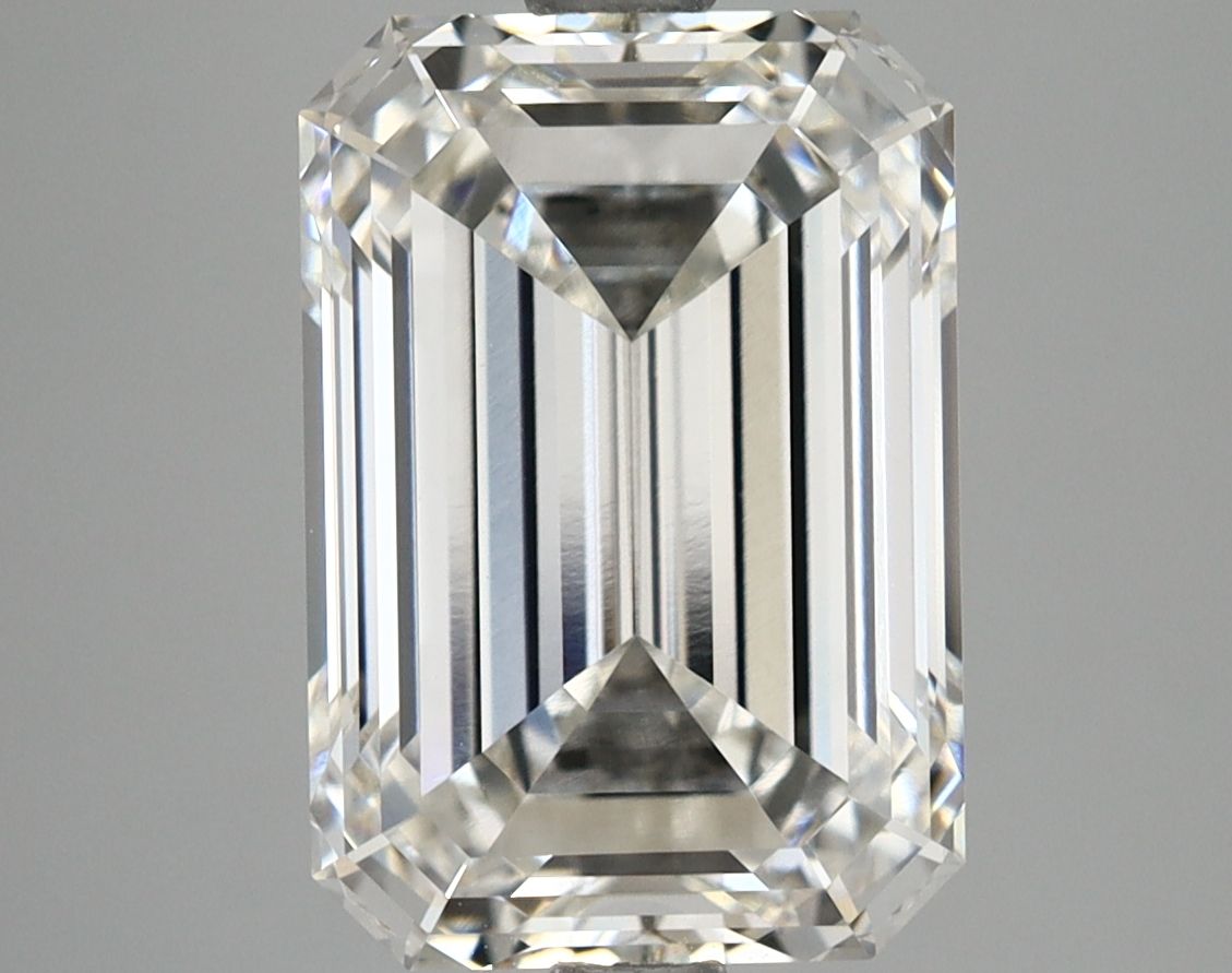 4.52 ct. emerald Lab Grown Diamond front image