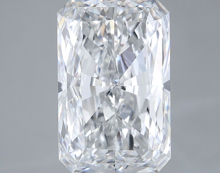 3.52 ct. radiant Lab Grown Diamond front image