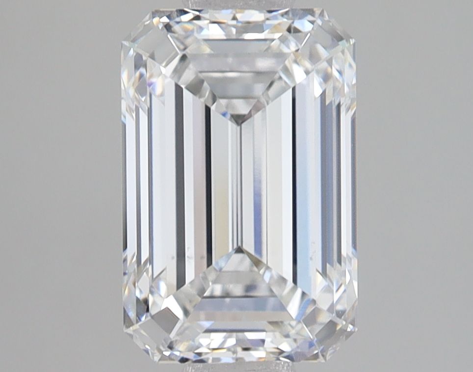 2.56 ct Emerald diamond