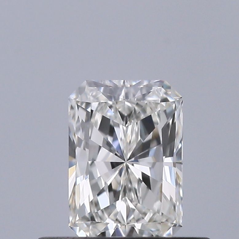 0.38 ct Radiant diamond
