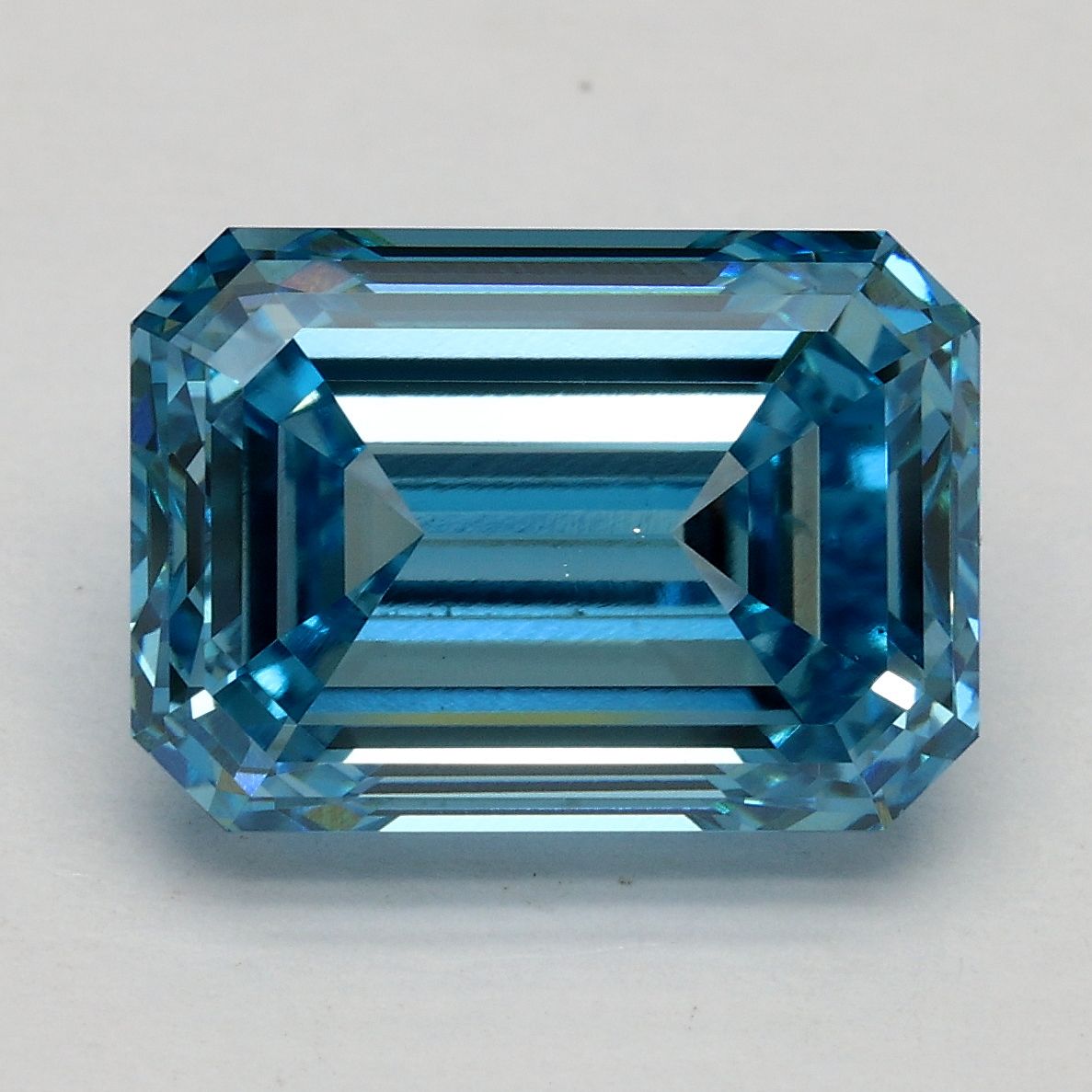 5.00 ct. emerald Lab Grown Diamond front image