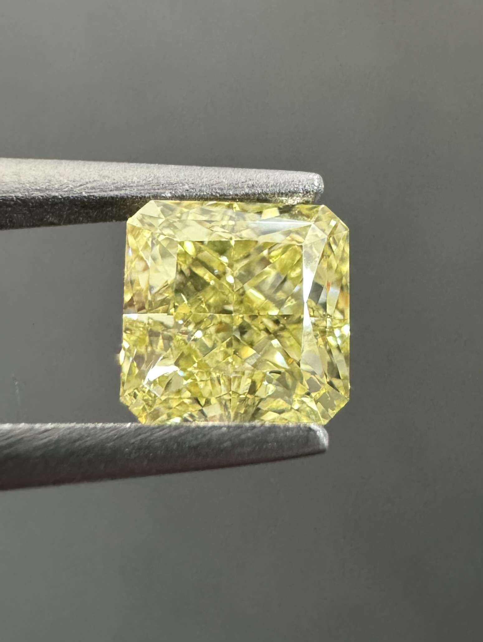 0.64 ct Square radiant Diamond
