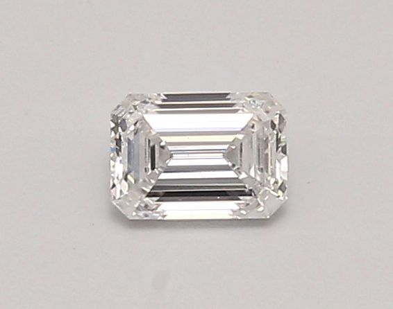0.45 ct lab-grown Emerald Diamond