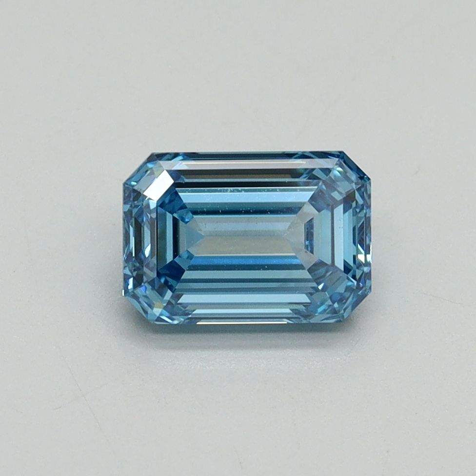 1.04 ct. emerald Lab Grown Diamond front image