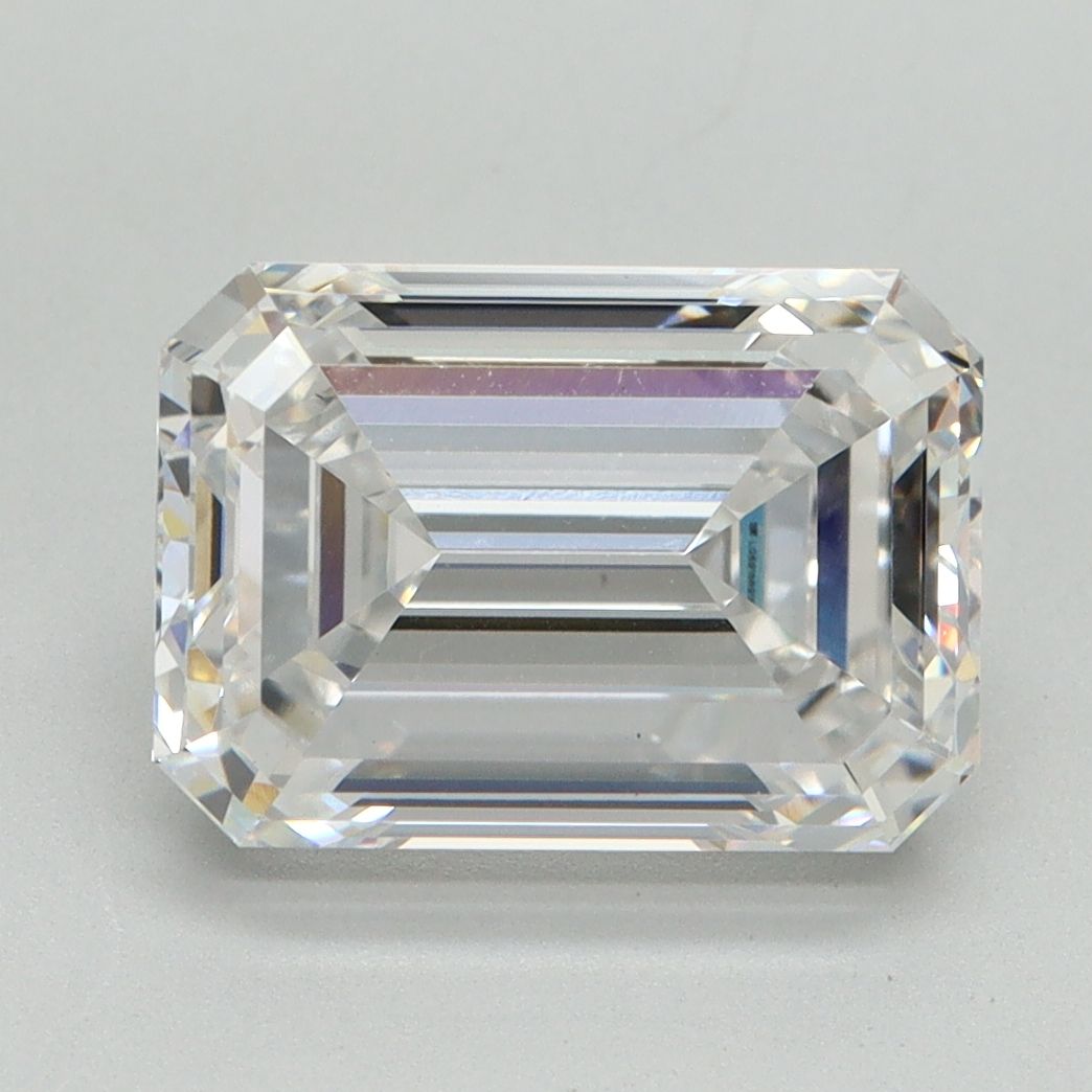 4.01 ct. emerald Lab Grown Diamond front image
