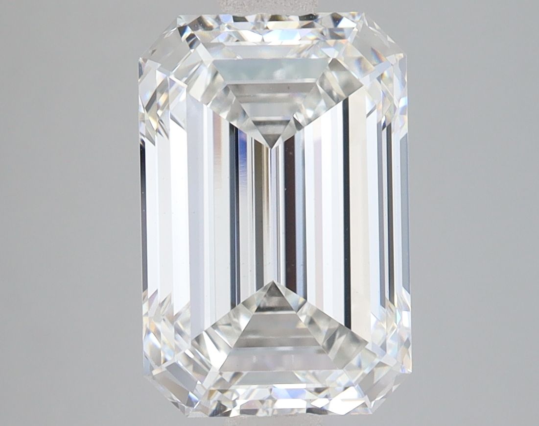 4.23 ct. emerald Lab Grown Diamond front image
