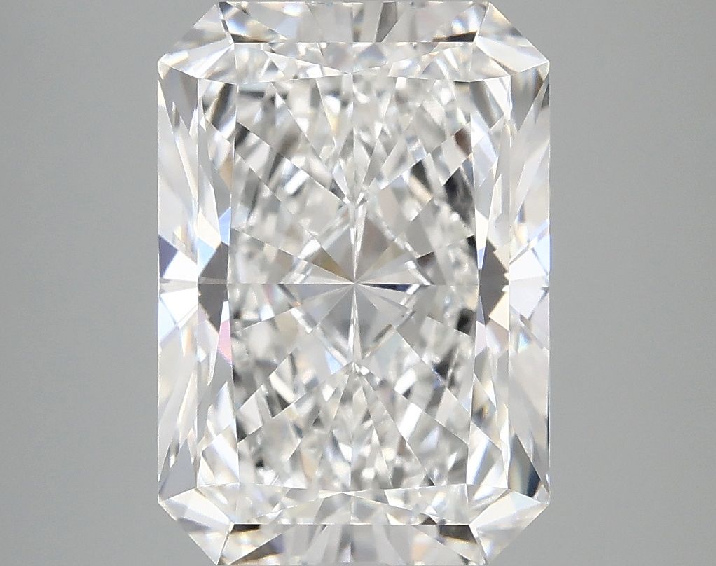 4.89 ct. radiant Lab Grown Diamond front image