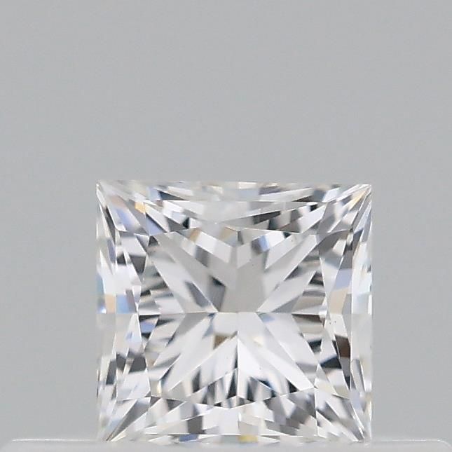 0.3 ct lab-grown Princess Diamond