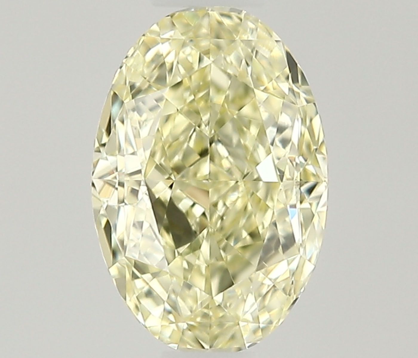 Diament 0.44 ct Fancy Light Yellow/IF