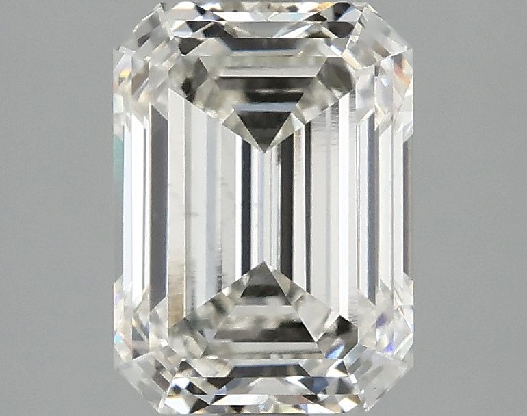 2.56 ct Emerald diamond