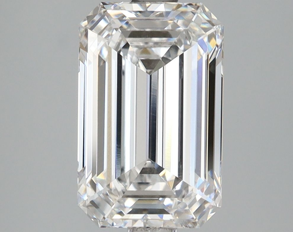 3.04 ct. emerald Lab Grown Diamond front image