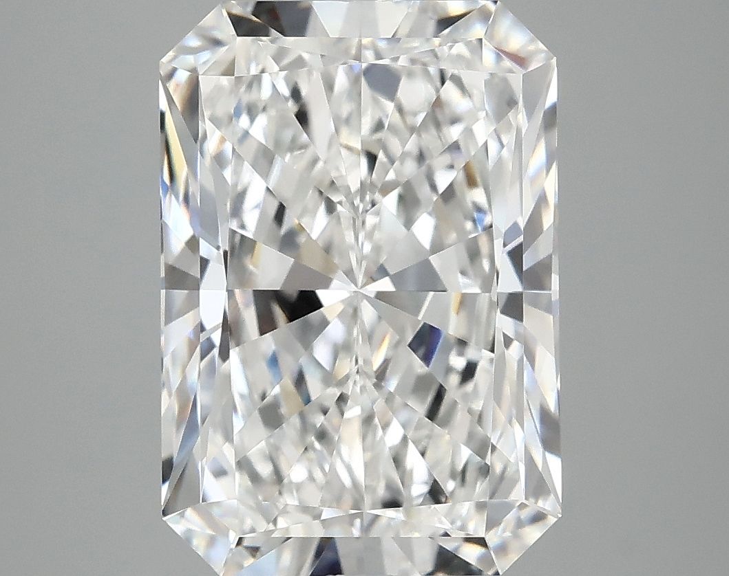 4.98 ct. radiant Lab Grown Diamond front image