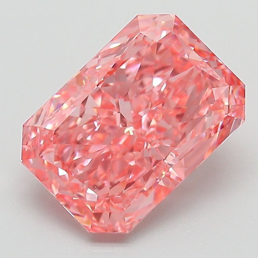 3.09 ct Radiant diamond